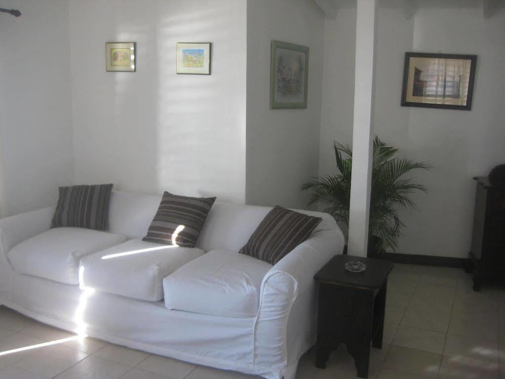 Roots Bamboo Beach Resort Negril Exterior foto