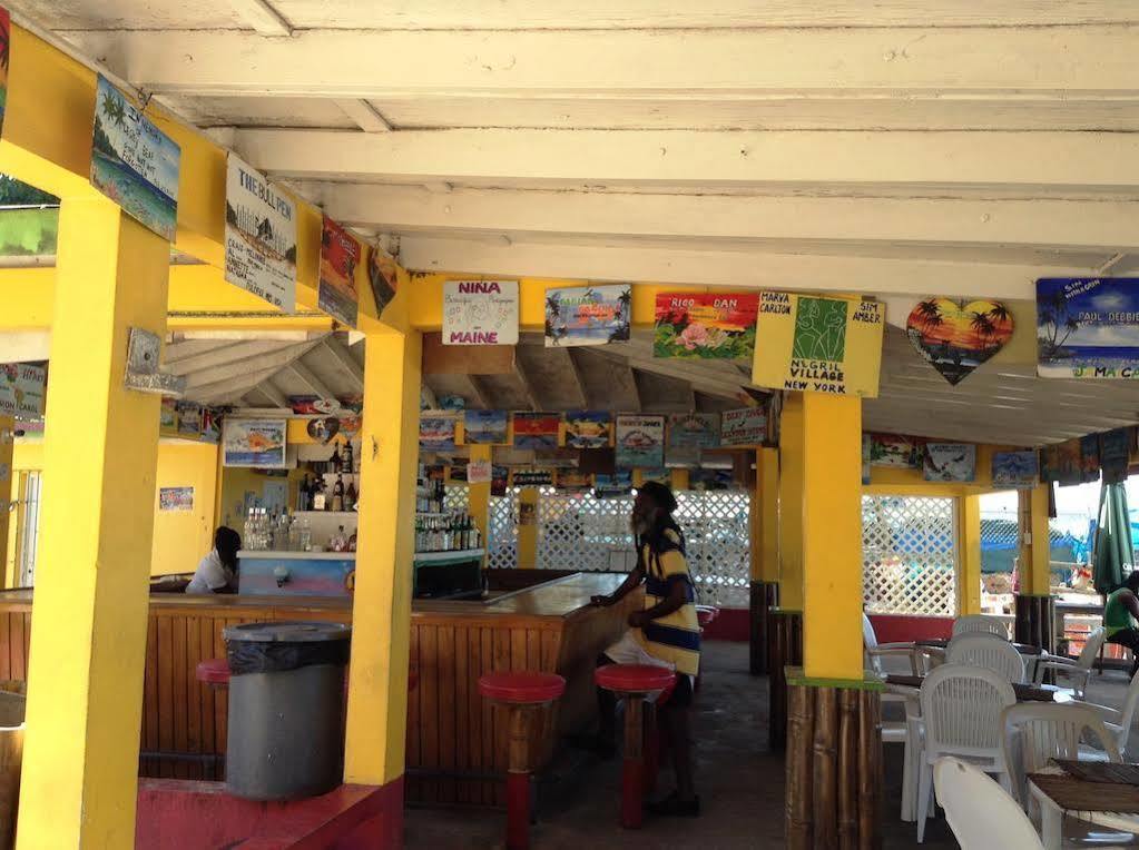 Roots Bamboo Beach Resort Negril Exterior foto