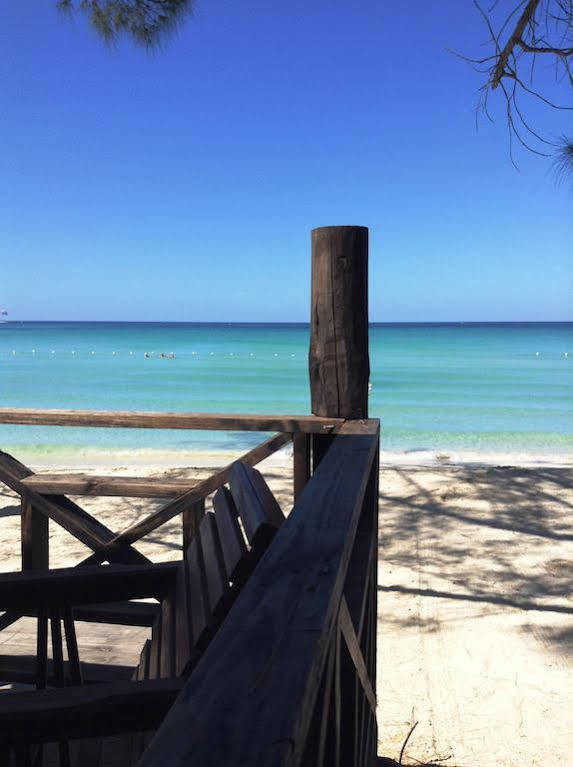 Roots Bamboo Beach Resort Negril Exterior foto